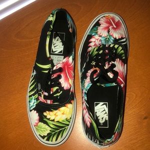BRAND NEW FLORAL VANS